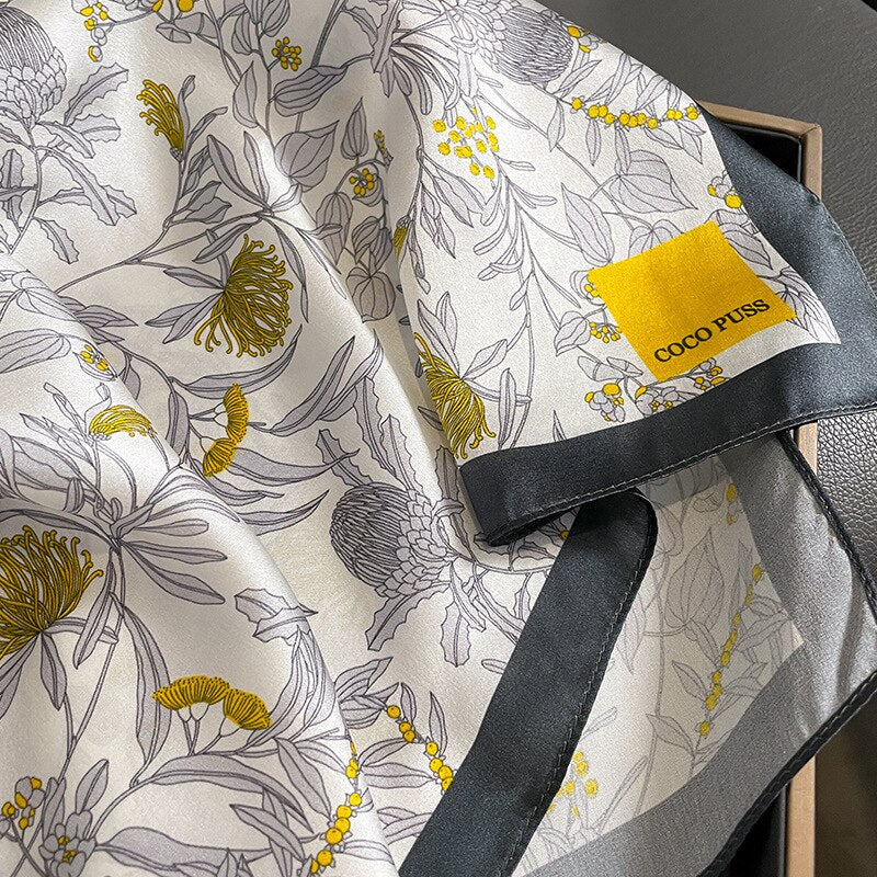 Carré 100% Soie Blanc Femme | La Parisienne - Image 5