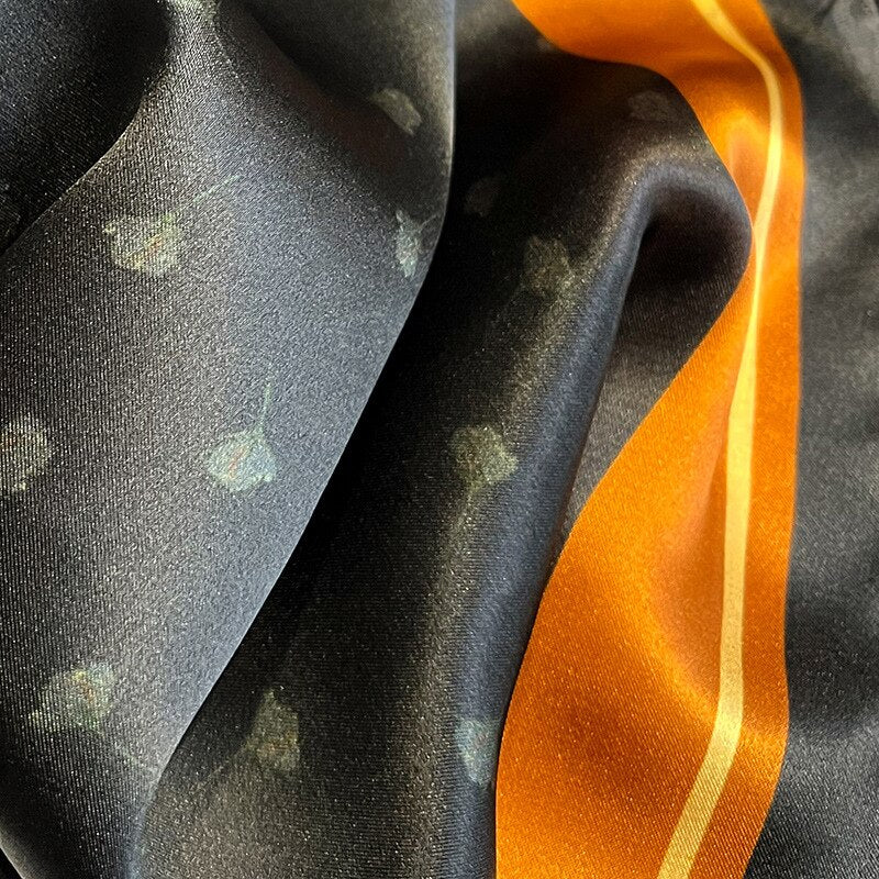 Carré 100% Soie Chic et Raffiné | La Parisienne - Image 3