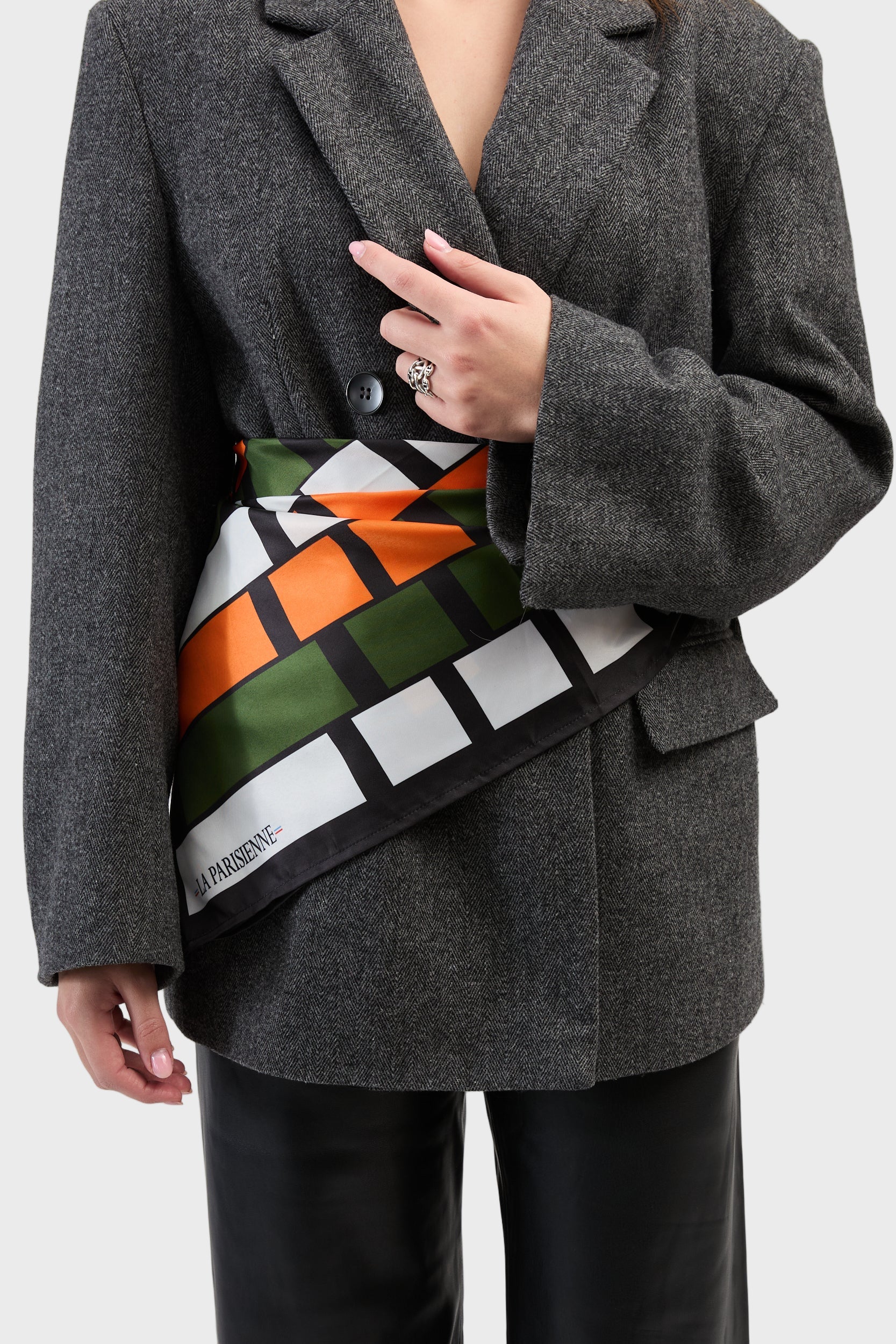 Carré 100% Soie Signature | La Parisienne - Image 4