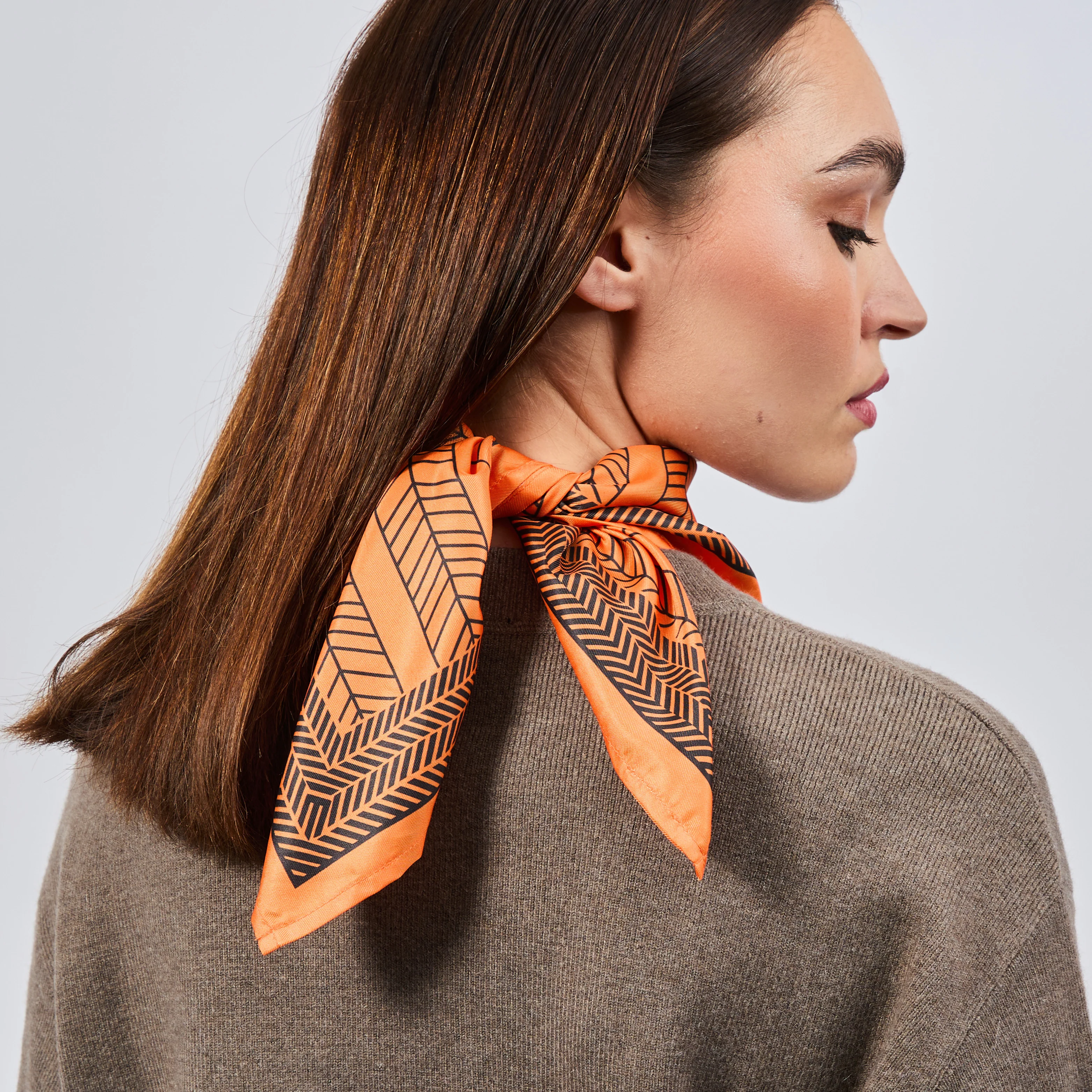 Carré 100% Soie Signature | La Parisienne - Image 3