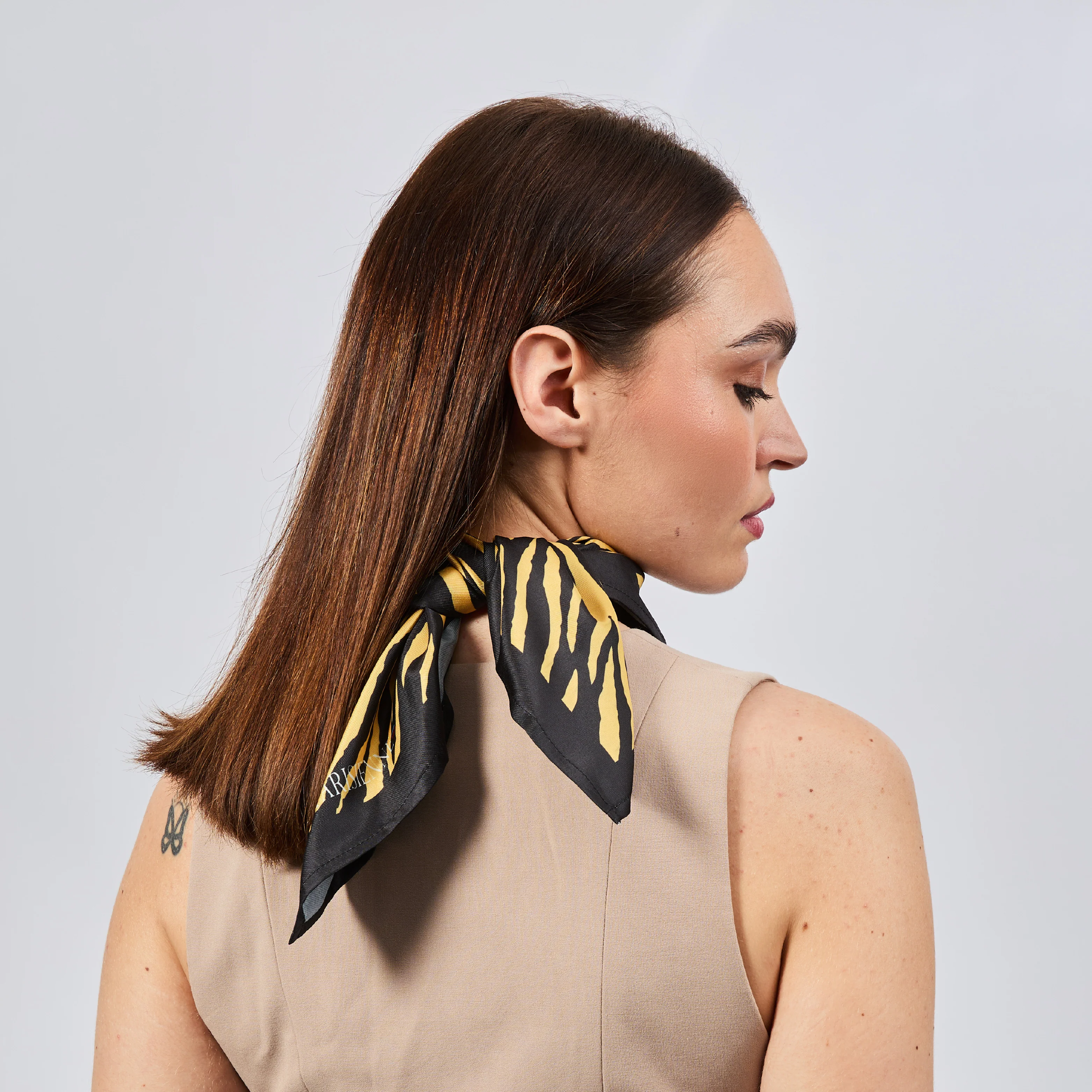 Carré 100% Soie Signature | La Parisienne - Image 3