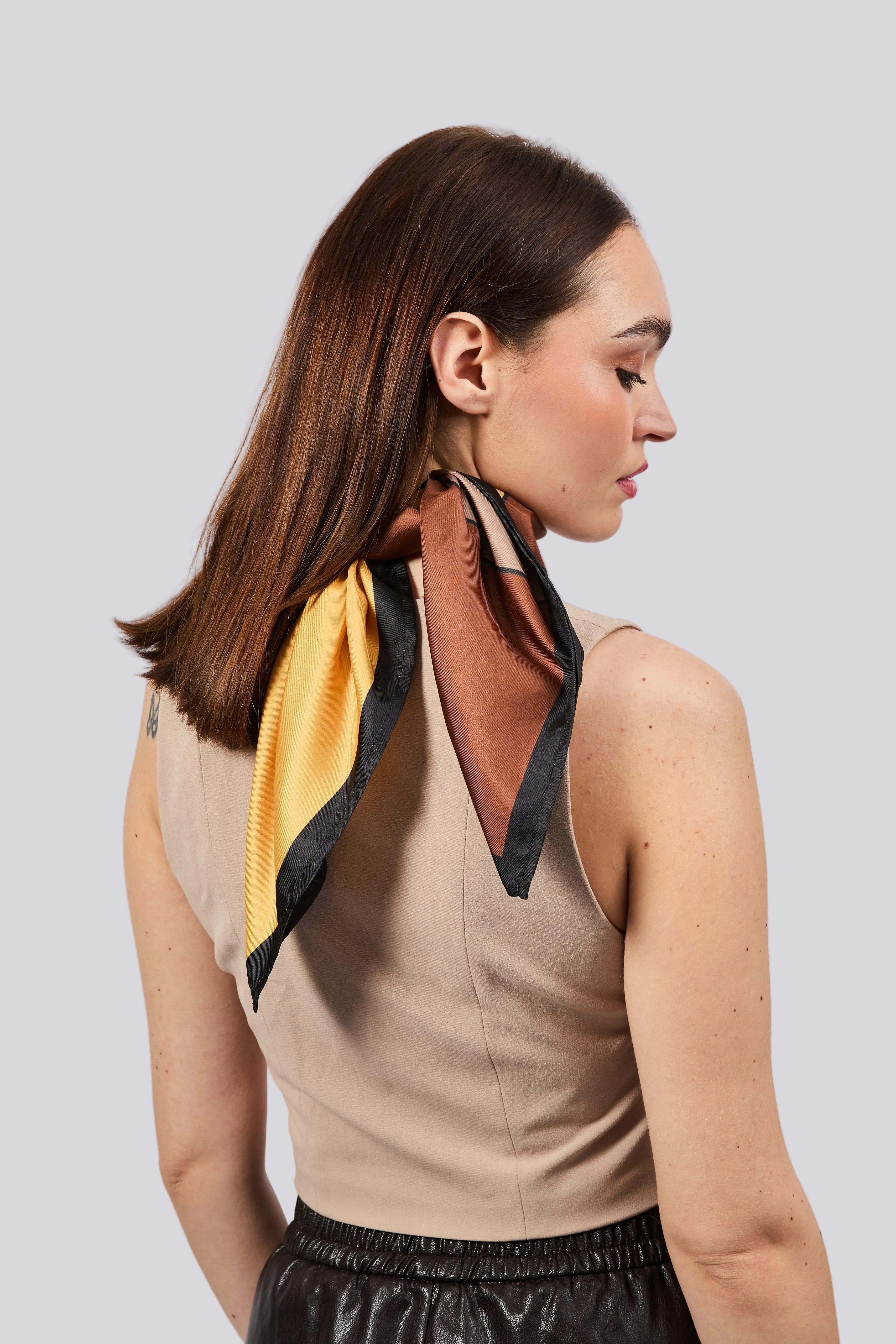 Carré 100% Soie Signature | La Parisienne - Image 3