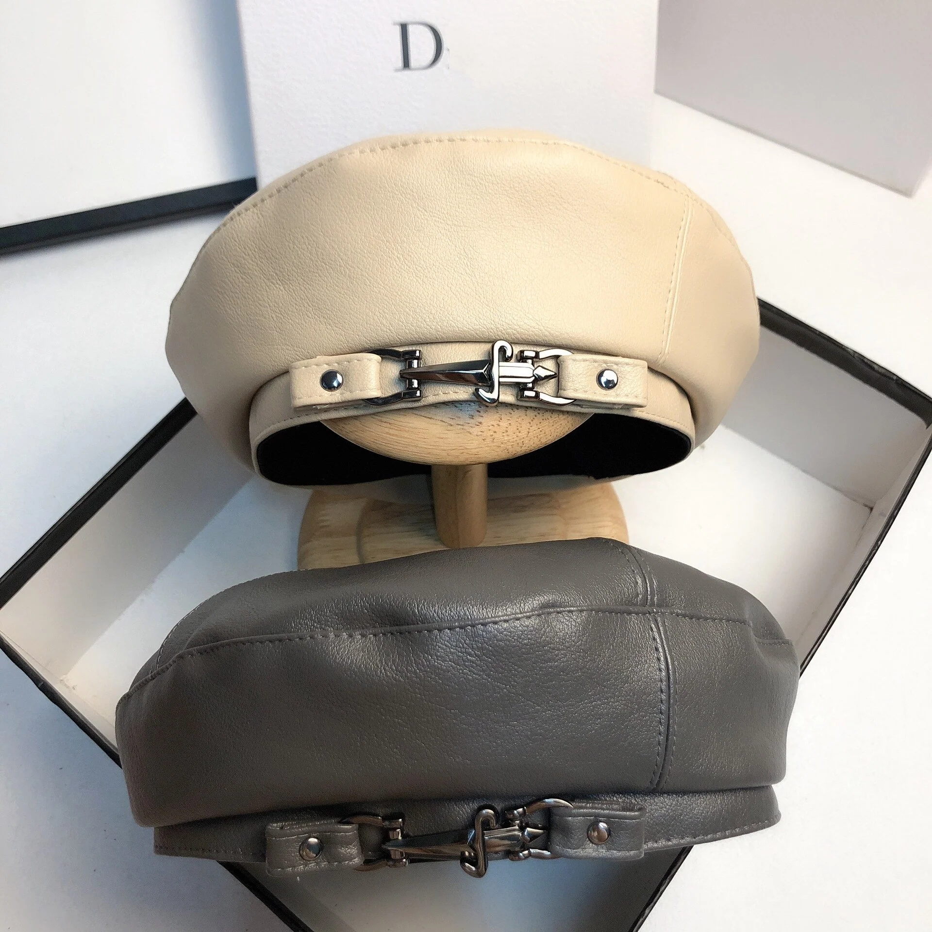 Béret en Cuir Femme | La Parisienne - Image 4