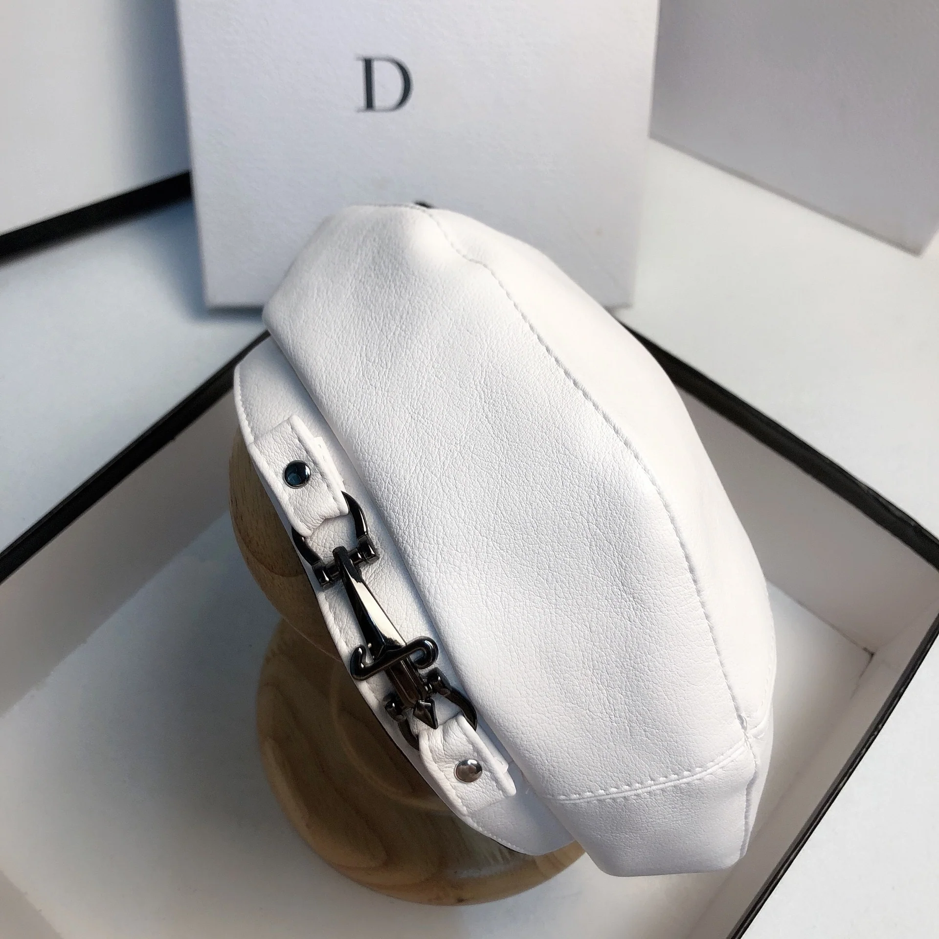 Béret en Cuir Femme | La Parisienne - Image 5